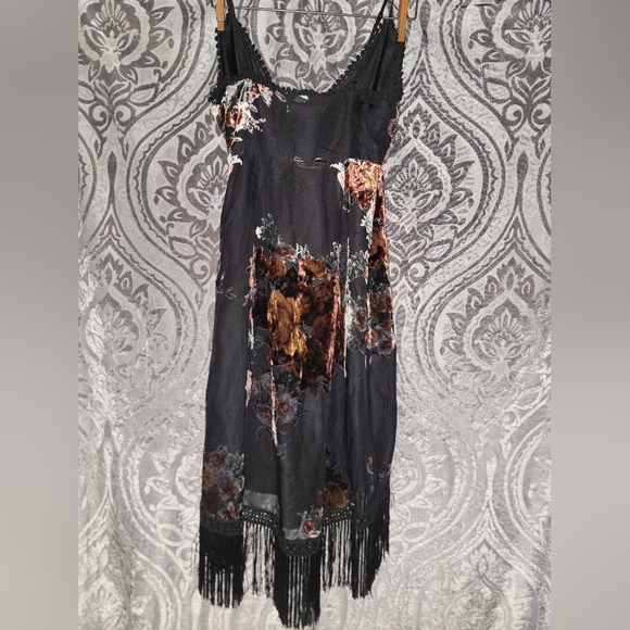 Forever 21 Floral Velvet Wrap Dress - Picture 2 of 5